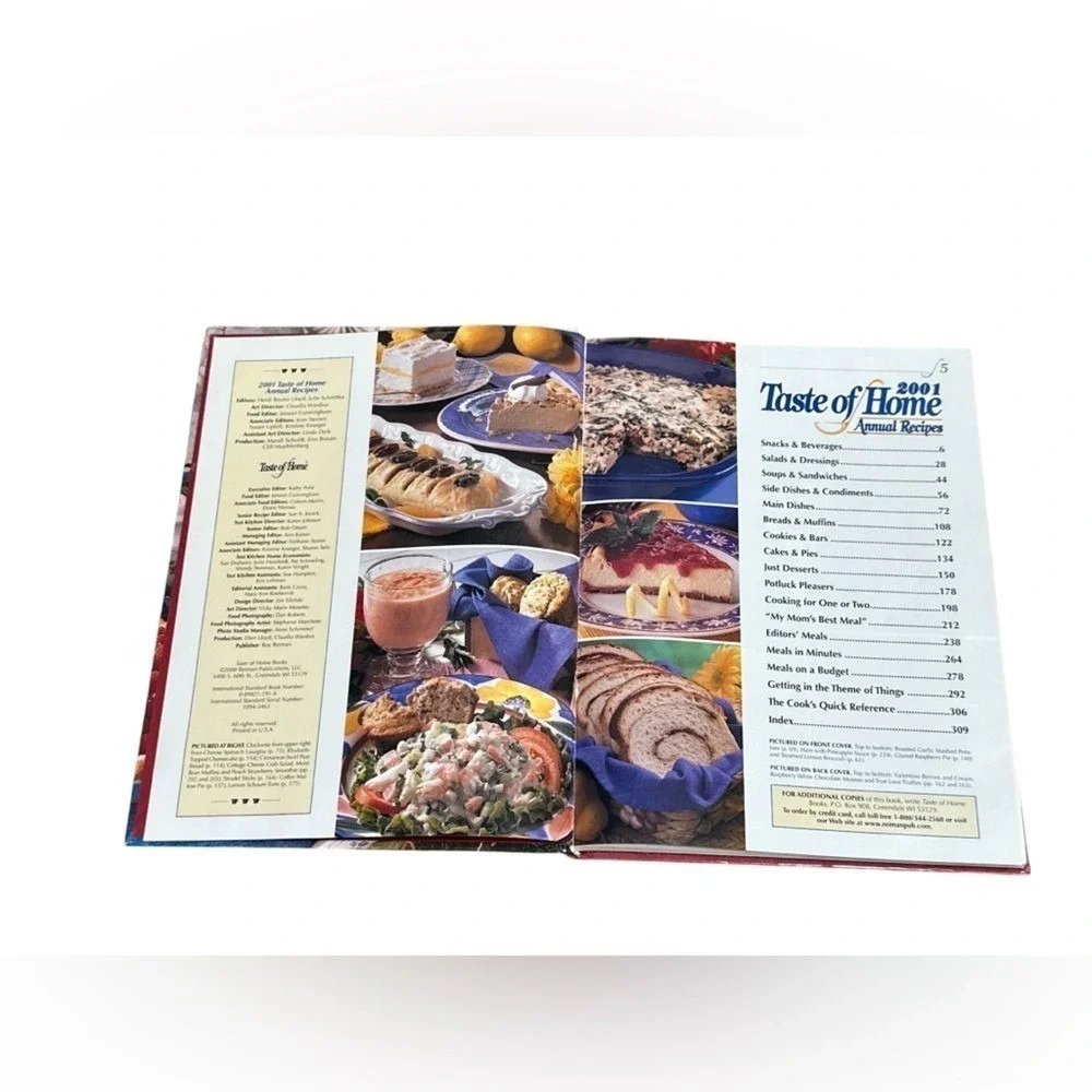 Taste of Home 2001 Annual Recipes Cookbook with Red and Blue‎ Accents